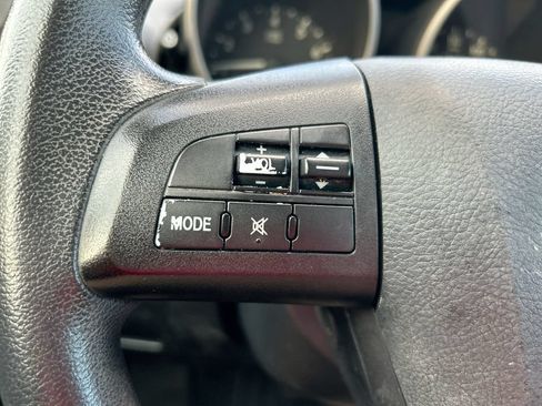 Used 2011 MAZDA MAZDA3 i Sport FWD image 15