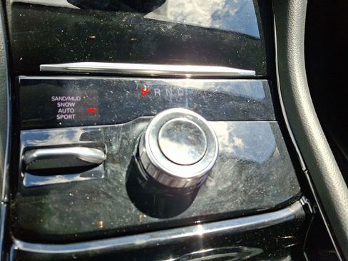 Used 2022 Jeep Grand Cherokee Limited AWD/4WD image 17