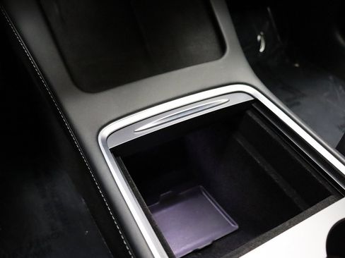 Used 2022 Tesla Model 3 Long Range image 43