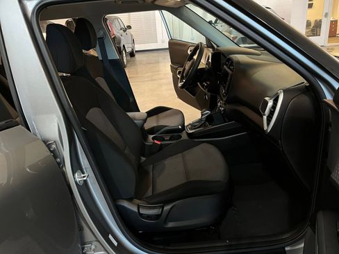 Used 2025 Kia Soul LX w/ LX Technology Package image 35