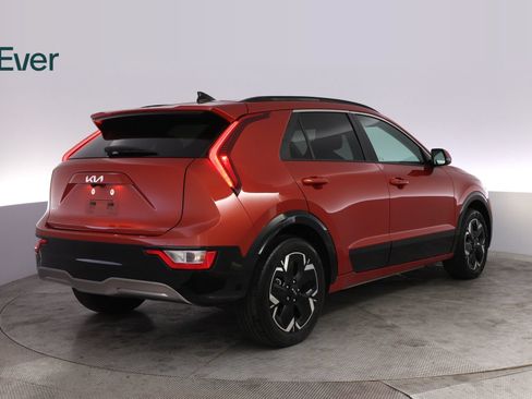 Used 2023 Kia Niro Wind FWD image 3