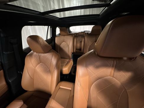 Used 2022 Toyota Highlander Platinum image 29