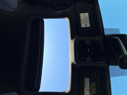 Used 2024 Toyota Tacoma TRD Sport w/ TRD Sport Upgrade Package image 14