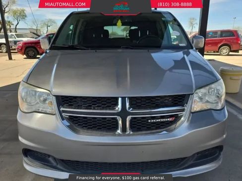 Used 2015 Dodge Grand Caravan SXT w/ UConnect Hands-Free Group FWD image 5