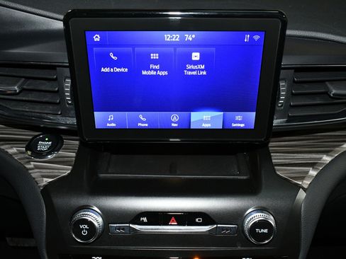 Used 2020 Ford Explorer Limited w/ Class III Trailer Tow Package image 35