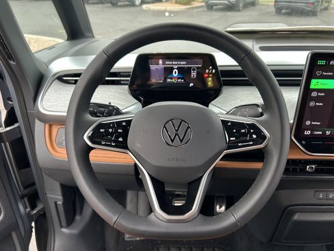New 2025 Volkswagen ID. Buzz Pro S Plus image 21