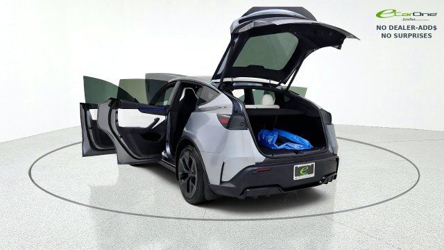 Used 2026 Tesla Model Y Performance AWD/4WD image 16