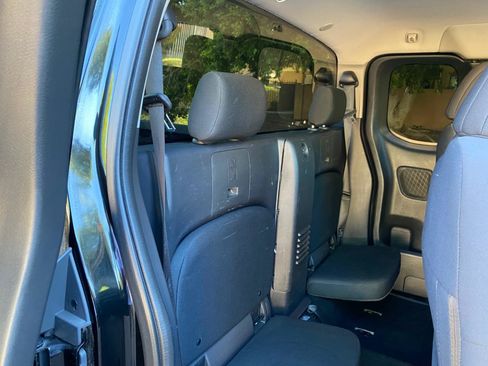 Used 2022 Nissan Frontier S RWD image 41