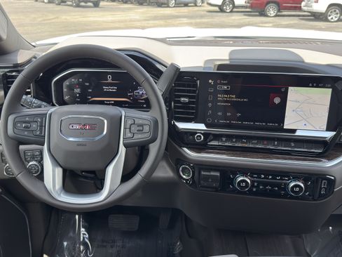 New 2026 GMC Sierra 3500 SLE w/ SLE Value Package AWD/4WD image 33