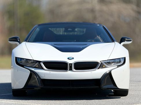 Used 2019 BMW i8 Roadster image 2