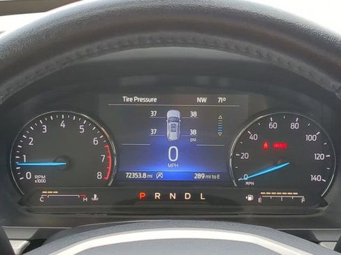 Used 2021 Ford Explorer XLT image 26