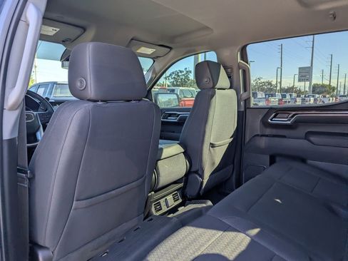 Used 2024 GMC Sierra 1500 Elevation image 18