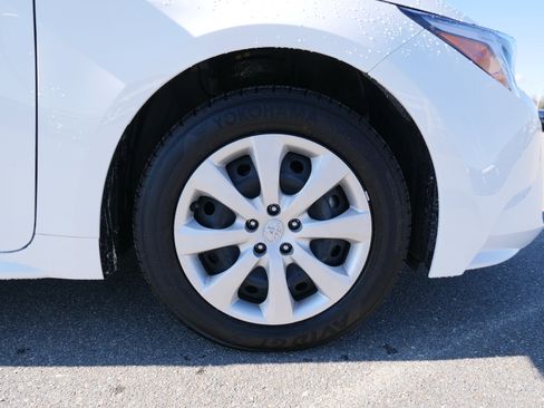 Used 2025 Toyota Corolla LE image 10
