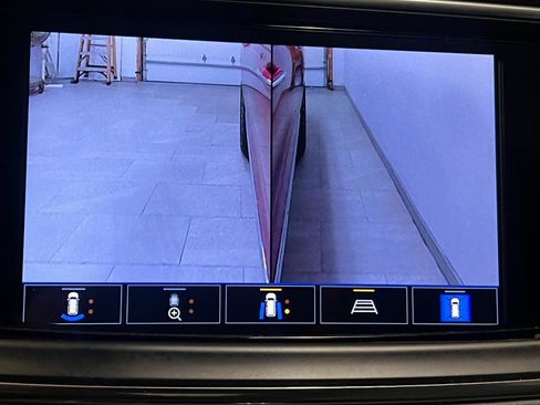 Used 2024 Buick Enclave Premium image 52