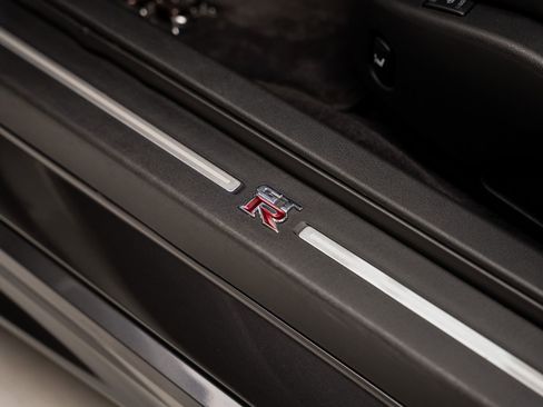 Used 2019 Nissan GT-R Premium AWD/4WD image 59