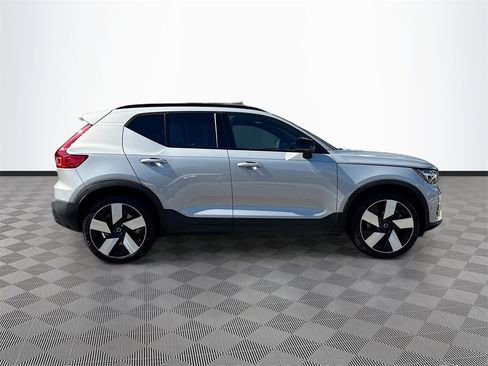Used 2023 Volvo XC40 Recharge Ultimate w/ Protection Package Premier image 5