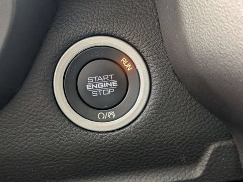 Used 2023 RAM 1500 Laramie AWD/4WD image 23
