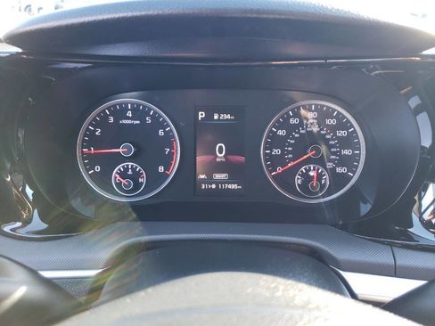 Used 2023 Kia K5 GT-Line image 11