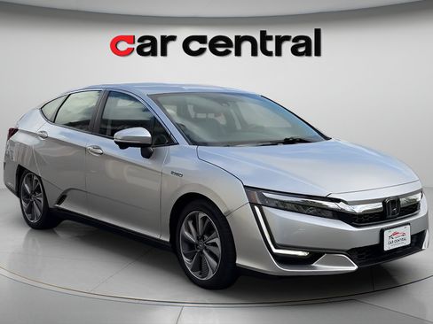 Used 2020 Honda Clarity Plug-In Hybrid image 7