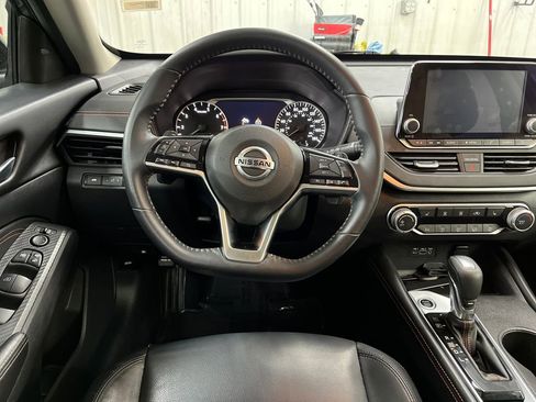 Used 2020 Nissan Altima 2.0 SR image 19