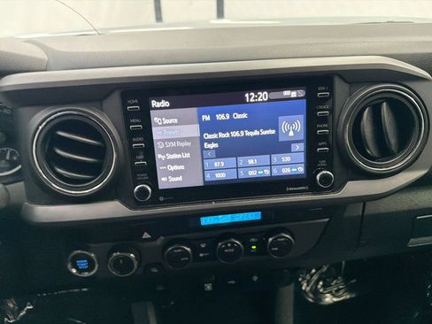 Used 2021 Toyota Tacoma TRD Off-Road AWD/4WD image 27