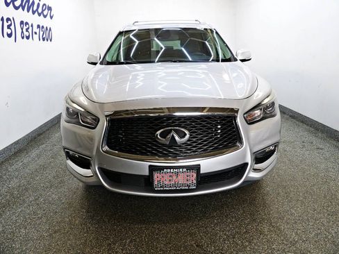 Used 2019 INFINITI QX60 Luxe AWD/4WD image 2