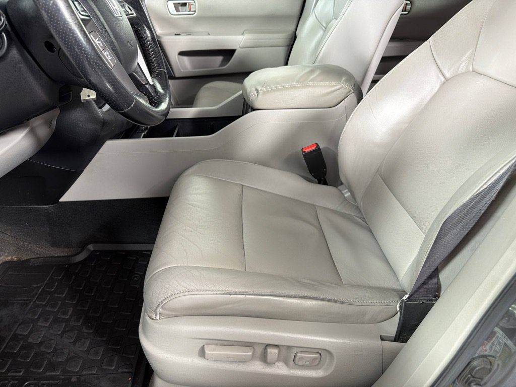 Used 2011 Honda Pilot EX-L image 12