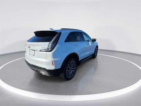 Used 2024 Cadillac XT4 Sport image 8