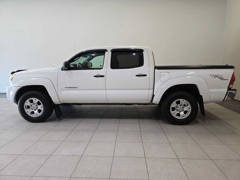 Used 2008 Toyota Tacoma PreRunner RWD image 3