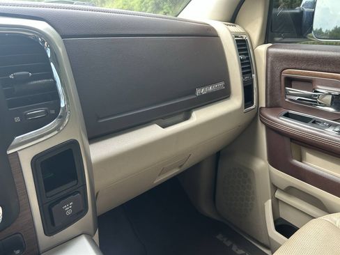 Used 2015 RAM 2500 Laramie w/ Convenience Group AWD/4WD image 24