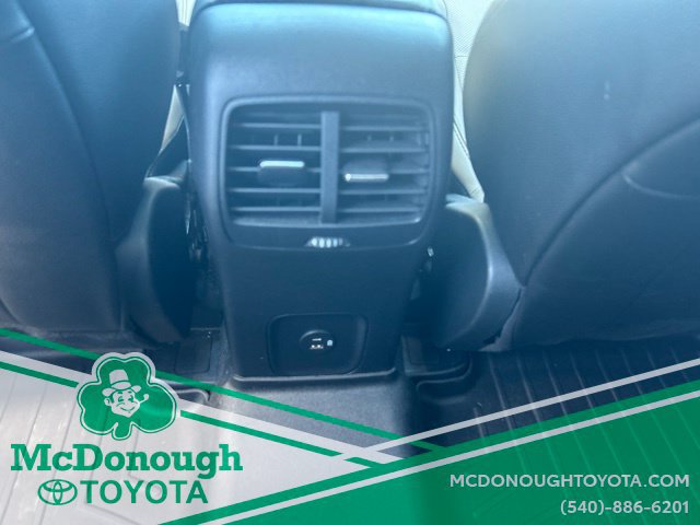 Used 2020 Ford Escape Titanium AWD/4WD image 12