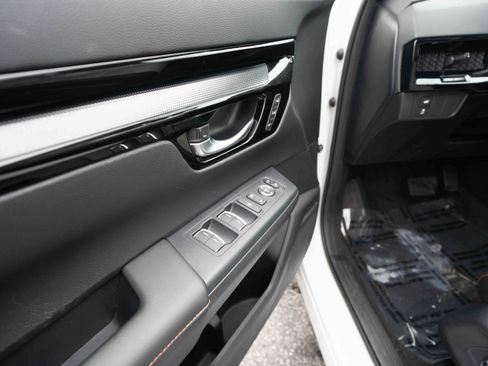 Used 2025 Honda CR-V Sport Touring image 7