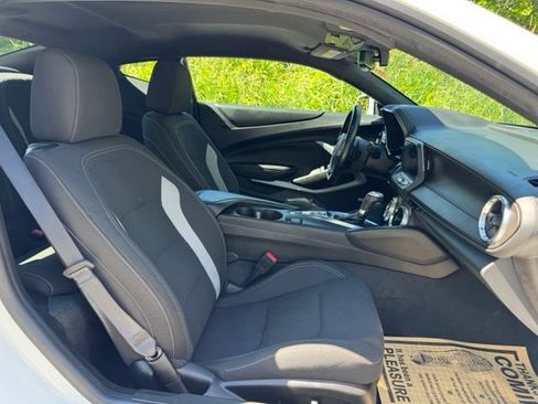 Used 2023 Chevrolet Camaro LT w/ Technology Package RWD image 14