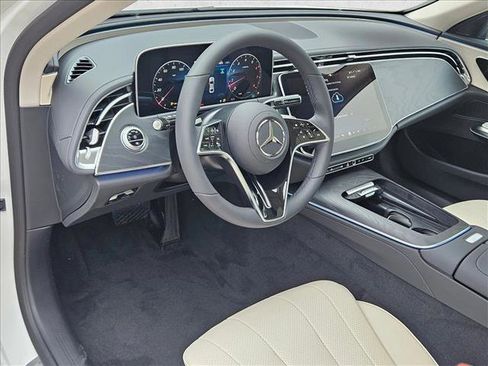 New 2026 Mercedes-Benz E 450 4MATIC Sedan image 9