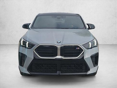 Used 2025 BMW X2 M35i AWD/4WD image 2