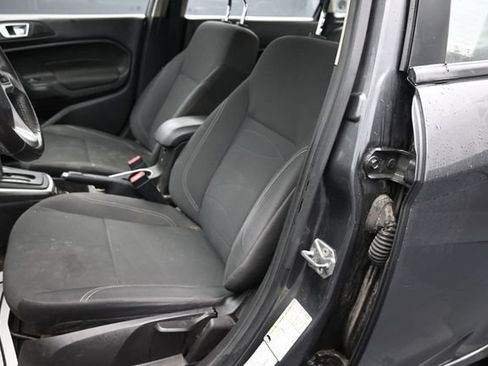 Used 2016 Ford Fiesta SE w/ Cold Weather Package FWD image 11