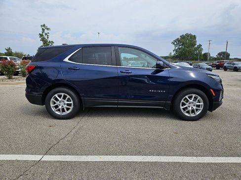 Used 2022 Chevrolet Equinox LT AWD/4WD image 8