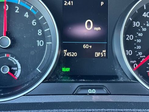 Used 2016 Volkswagen e-Golf SE w/ DC Fast Charging Package image 30