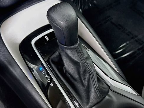 Certified 2025 Toyota Corolla LE FWD image 18