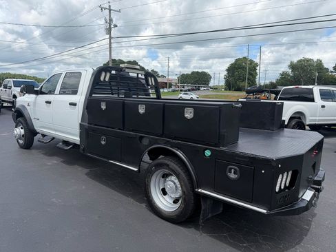Used 2020 RAM 5500 Tradesman w/ Chrome Appearance Group AWD/4WD image 7