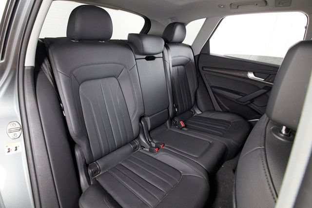 Used 2020 Audi Q5 2.0T Premium w/ Convenience Package AWD/4WD image 23
