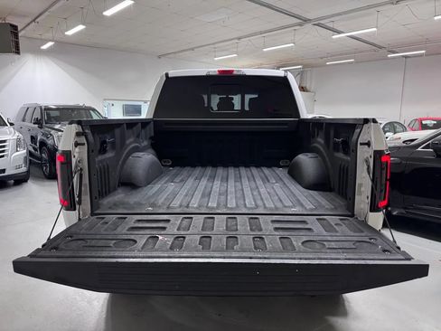 Used 2016 Ford F150 XLT w/ Equipment Group 302A Luxury AWD/4WD image 5