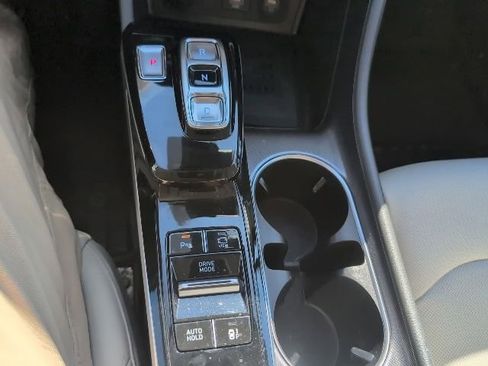 Used 2022 Hyundai Sonata Limited w/ Winter Weather Package FWD image 17