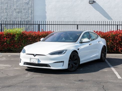 Used 2022 Tesla Model S Standard Range AWD/4WD image 14