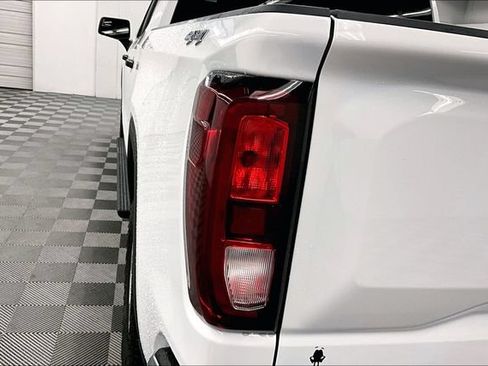 Used 2024 GMC Sierra 1500 Pro w/ Pro Value Package AWD/4WD image 33