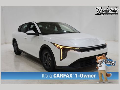 Used 2025 Kia K4 LXS image 1