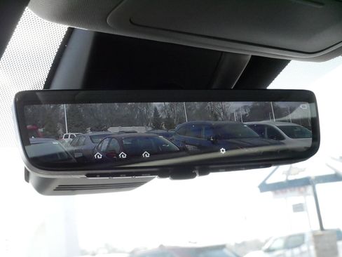 Certified 2022 Toyota RAV4 Limited image 32