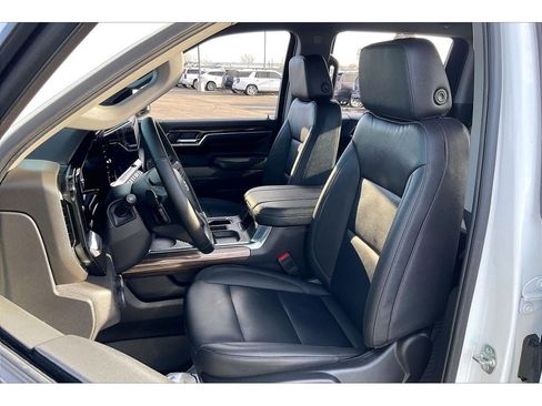 Used 2025 Chevrolet Silverado 1500 LT Trail Boss image 25