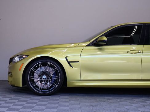Used 2018 BMW M3 RWD image 8