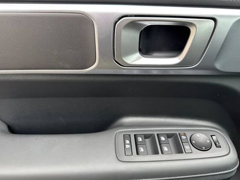 New 2026 Hyundai Santa Fe SEL FWD image 10
